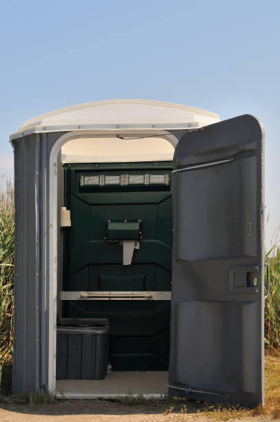 Portable Toilet Options We Offer in Hickory Hills, IL